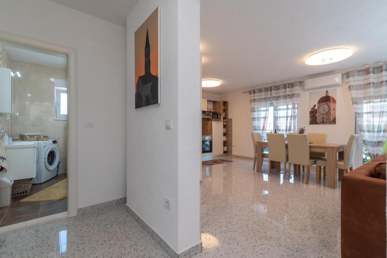 Apartment Gagula With Jacuzzi Trogir Exterior photo